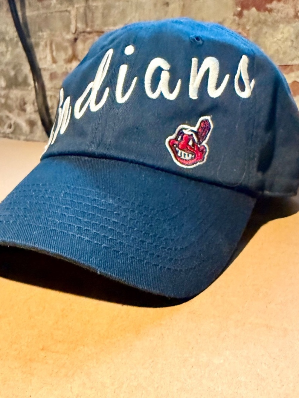 Cleveland Indians Womens Adjustable Hat (Cursive with Wahoo) 2019